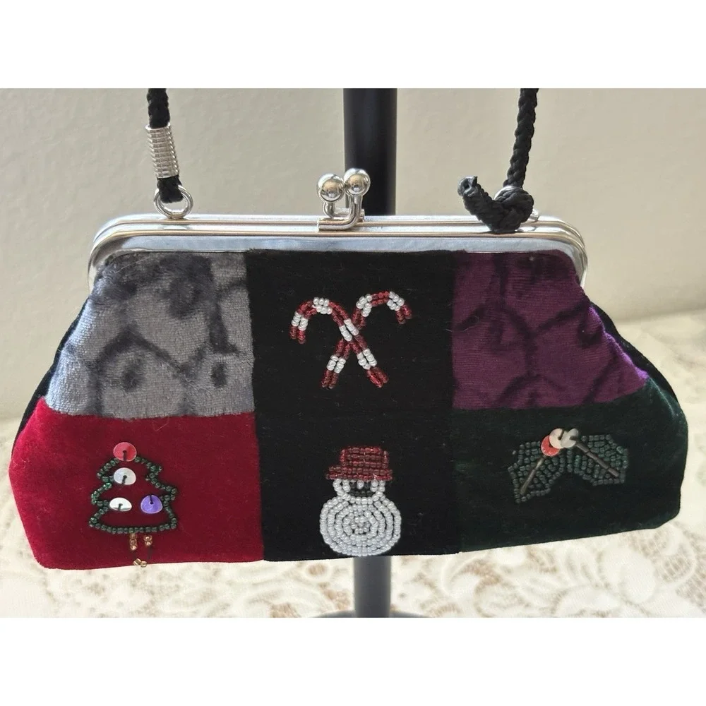 Vintage Christmas Beaded Velvet Patchwork Kiss-Lock Clutch / Shoulder Purse